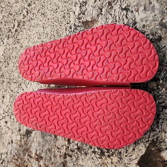 Birkenstock pink sandal girls size 3 - Picture 4 of 4